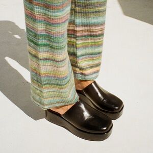 Lisa Says Gah Black Dakota Clog